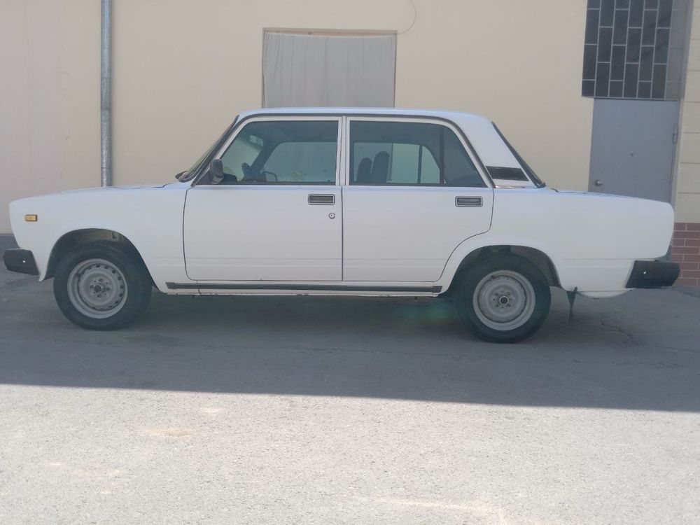 Vaz 2107 sotiladi xolati yaxshi