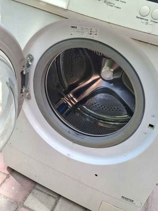 Zanussi lindo 300 kir mashinasi tez arzon sotiladi