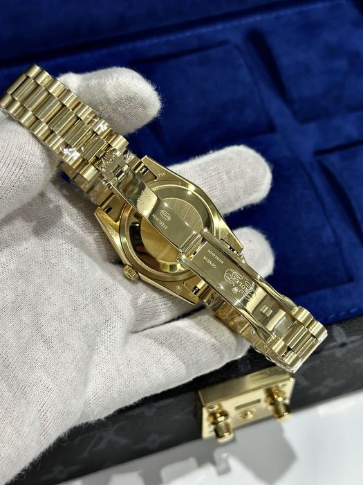 Rolex Day-Date Black Dial 36,mm lady