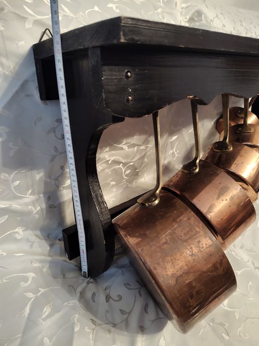 Cratițe din cupru cu suport din lemn