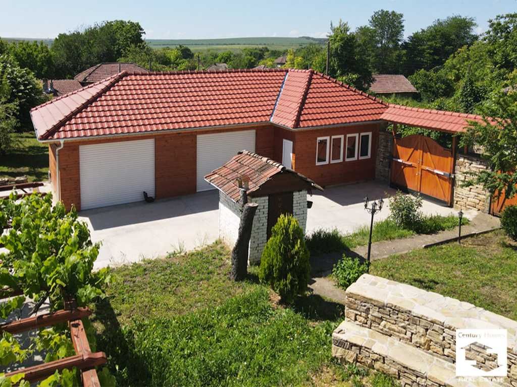 Продава се Къща в с. Обединение, Област Велико Търново - 210 кв.м за 853 €/кв.м - Снимка #1