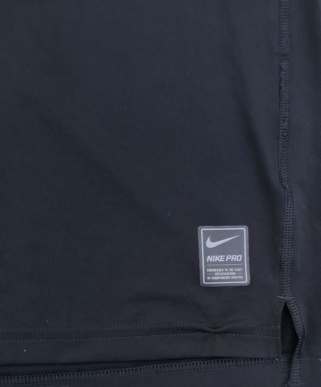 Nike Pro размер L тениска