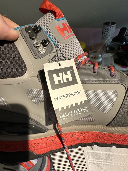 Ghete noi Helly Hansen inpermeabile marimea 41