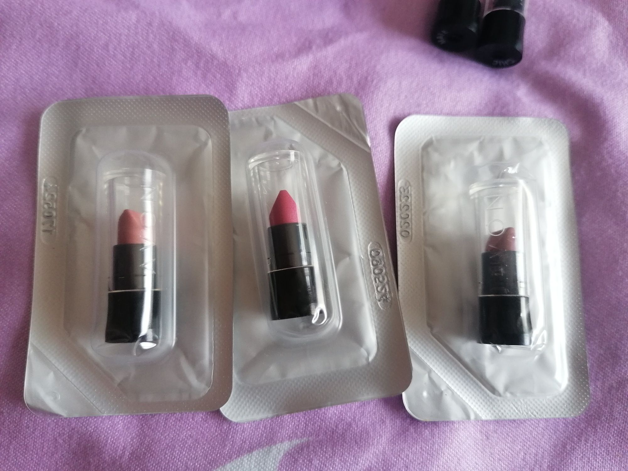 LOT MACHIAJE(rimel, rujuri, oja, eyeliner)