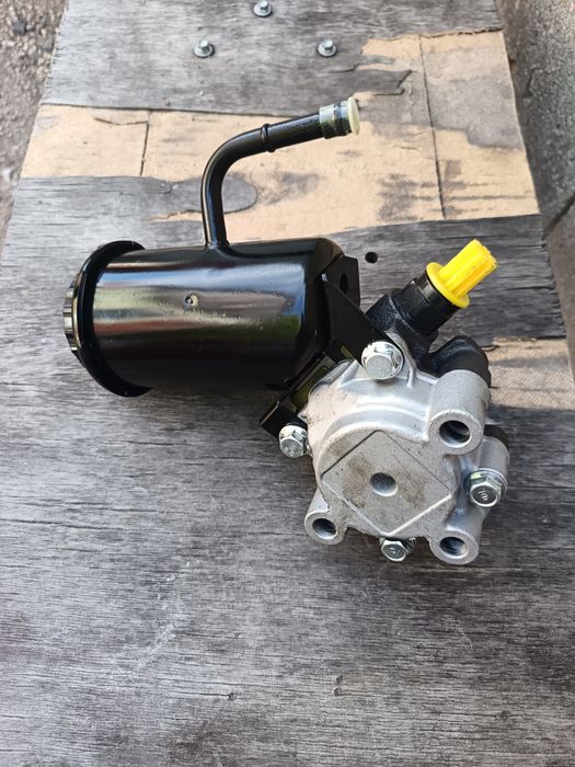 Гур насос новый за 15000