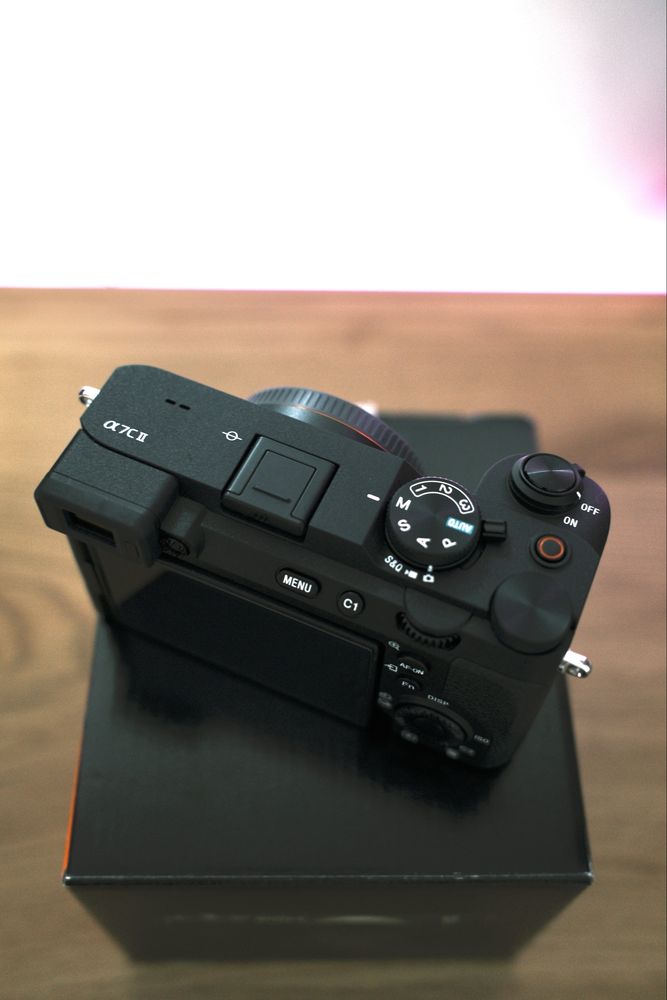 Sony a7Cii - 7381 кадъра - като нов - крайна цена