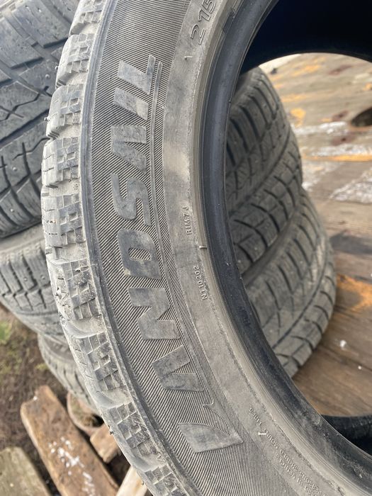 Продам резину в хорошем состоянии зимние шиповные