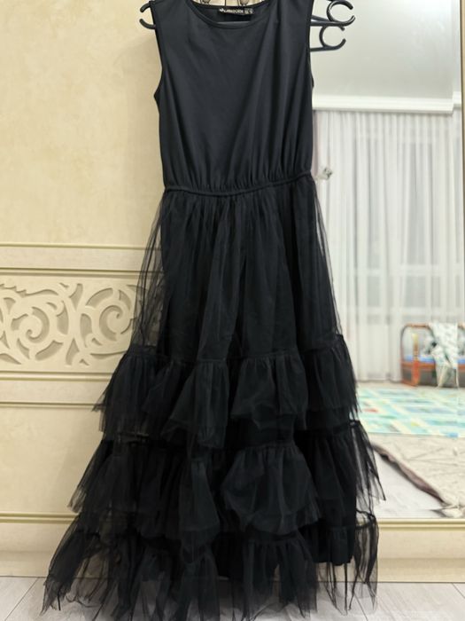 Продам платье по 4000 тенге