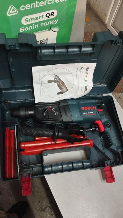 Перфоратор BOSCH