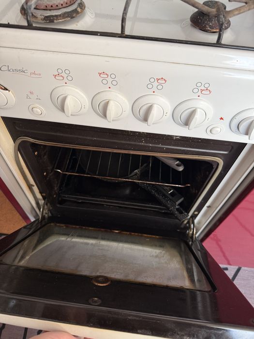 Газ плита б/у, в рабочем состоянии. Deluxe