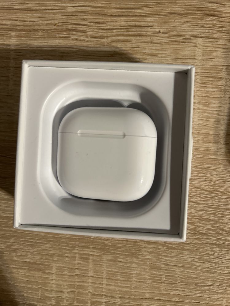 Слушалки airpods 4 anc