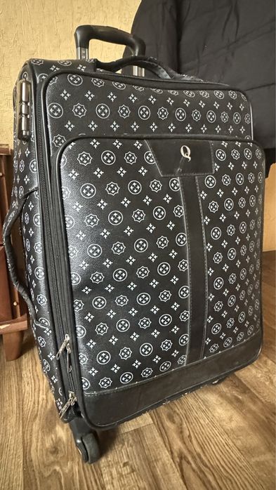 Большой чемодан