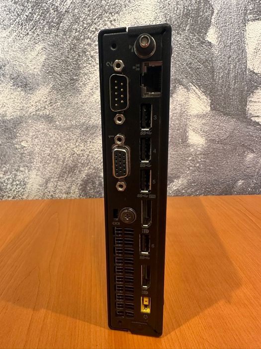 Calculator Lenovo ThinkCentre cu Toate Aplicațiile Microsoft Office