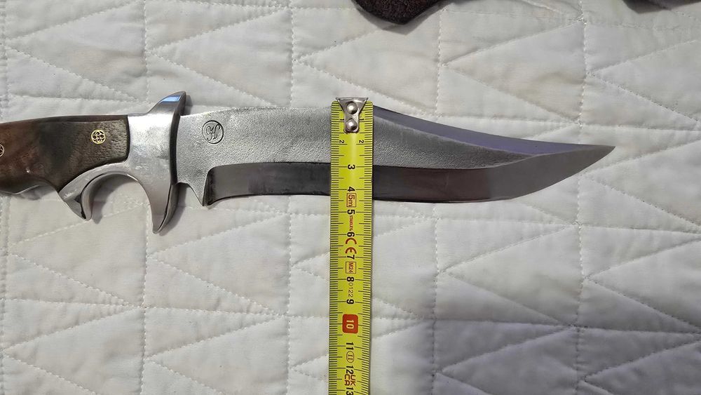 Cutit Model Deosebit, Facut De Maestrul Harsa Aurel