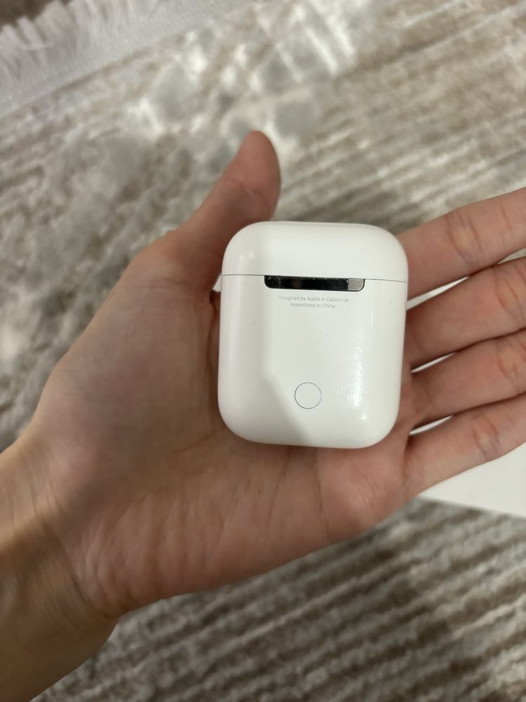 Продам наушники airpods 2