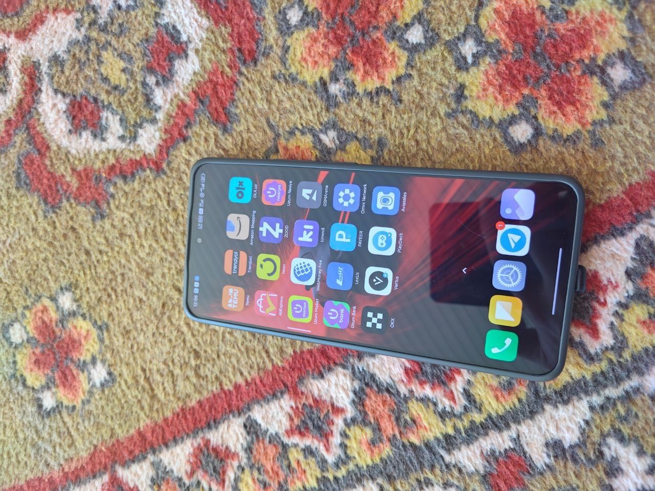 Redmi turbo 3 12/256 gb holati alo darajada