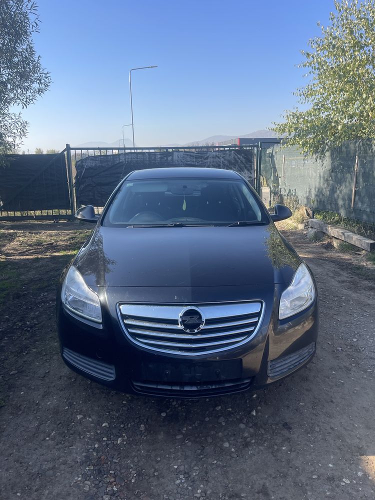 Dezmembrez opel insignia 2.0 a20dt