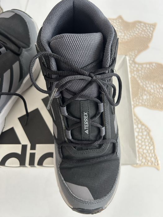 Зимни обувки Adidas Terrex