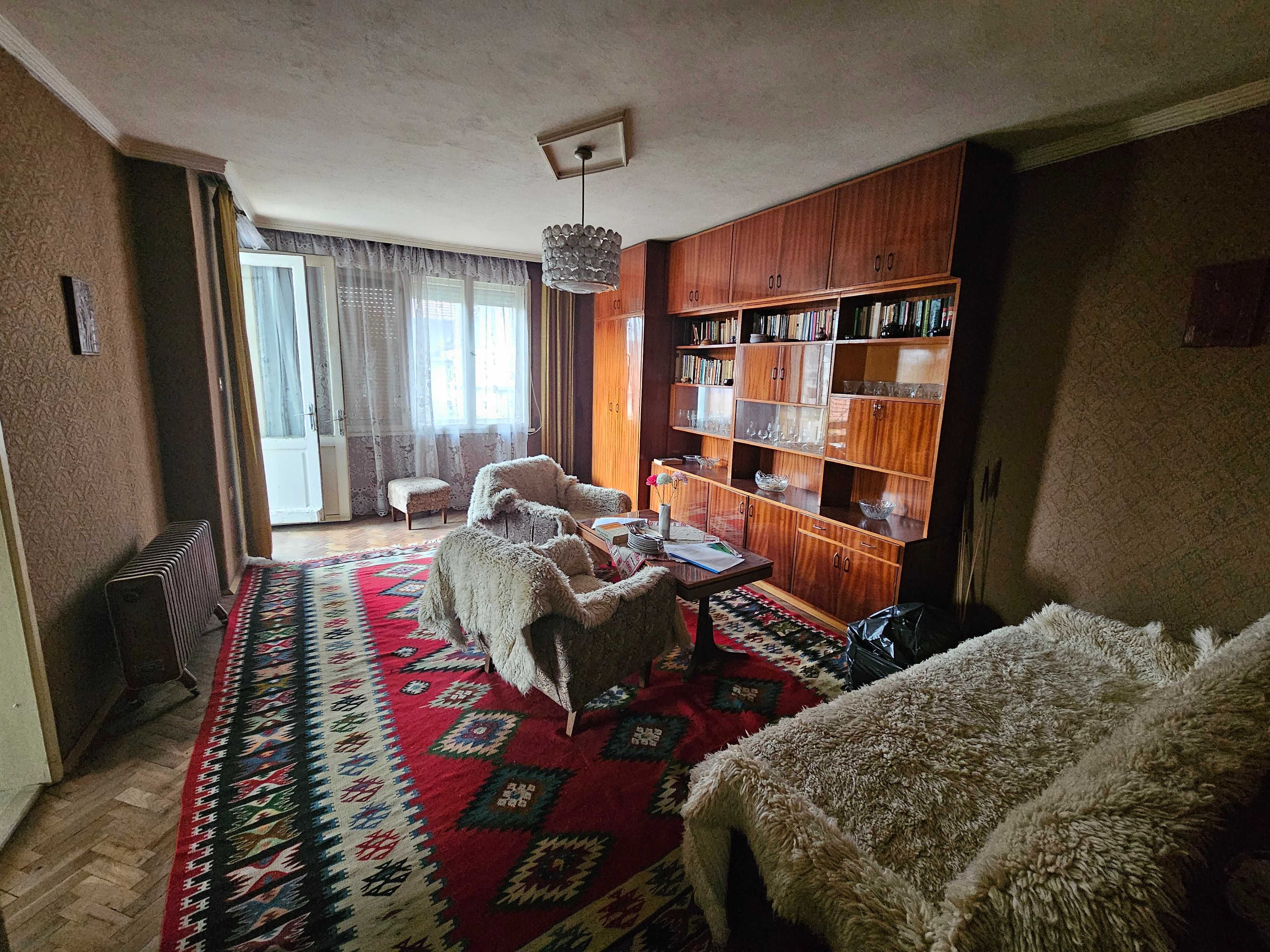 Етаж от къща в град Горна Оряховица