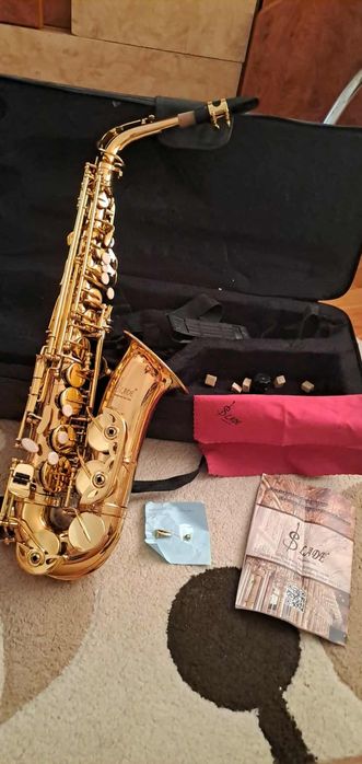 Saxofon Slade nou