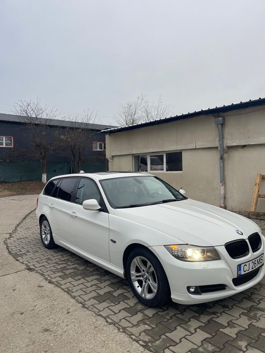 Vând Seria 3 Touring an 2012