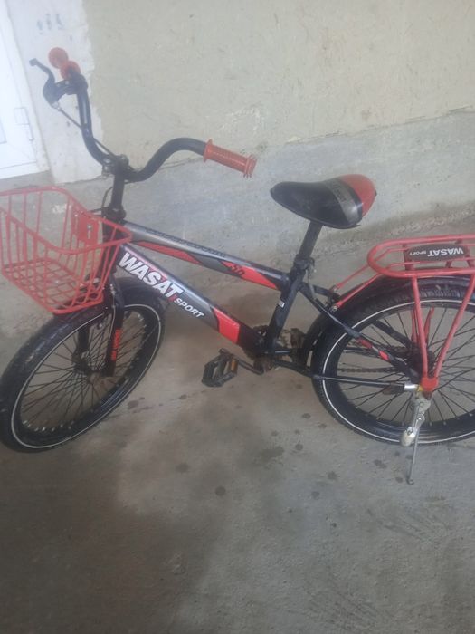 Velosiped wasat sotiladi narxi450000 yana kelishamiz