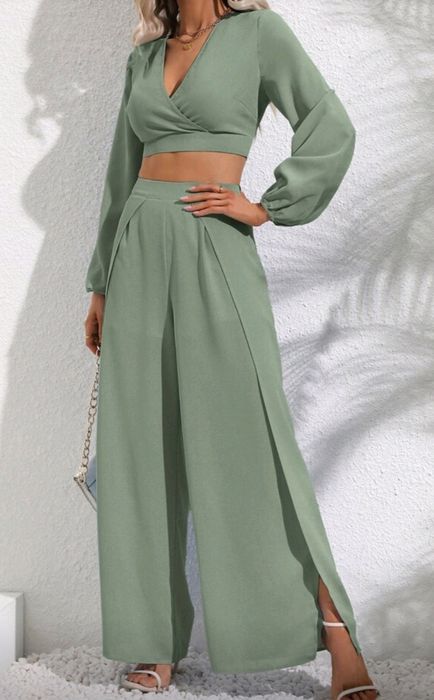 Нов комплект от 2 части