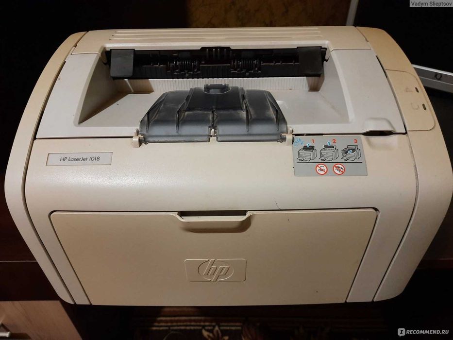 Принтер HP LaserJet 1018 ХОДОВОЙ. Комплект (Сетевой кабель + Картридж)