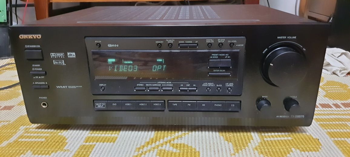 Amplituner multicanal Onkyo tx-ds575