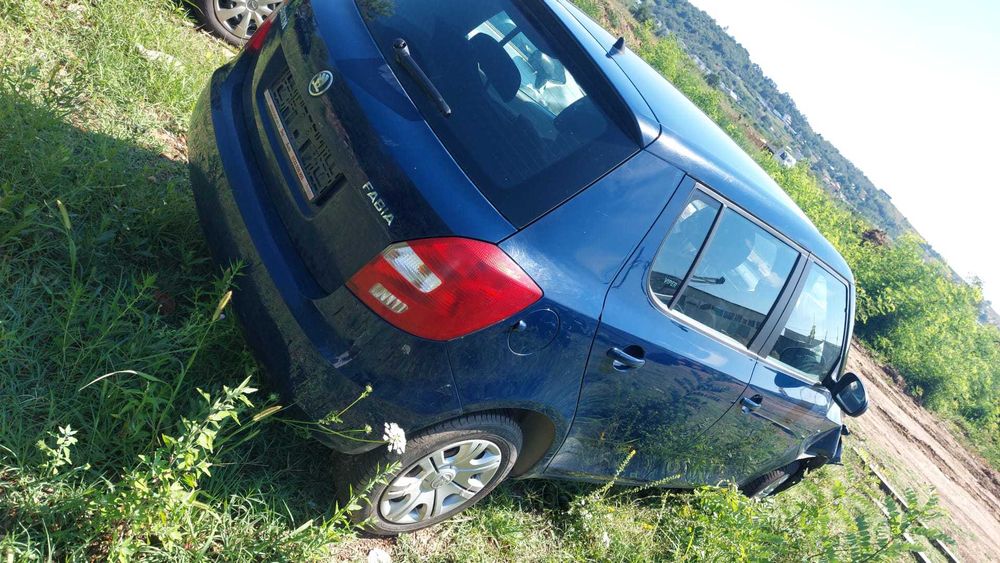 Usi Stanga/Dreapta-Fata/Spate Skoda Fabia 2014 cod LF5A