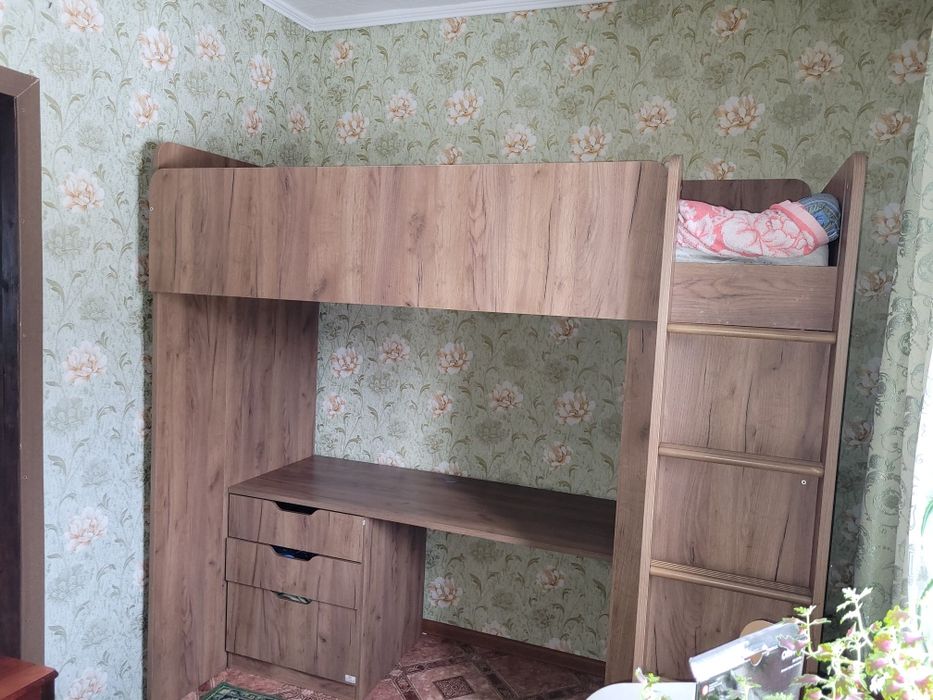 Кровать-чердак Polini Simple с письменным столом и шкаф