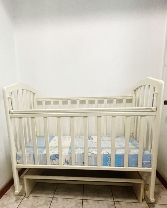 кроватка для новорожденного