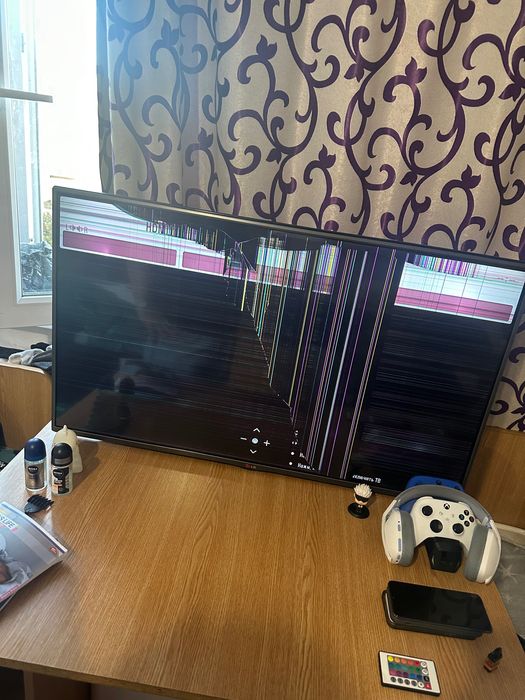 televizor spart pentru piese