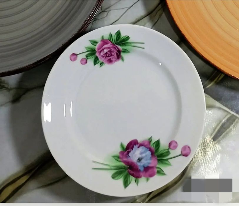 Продам посуду в отличном состоянии