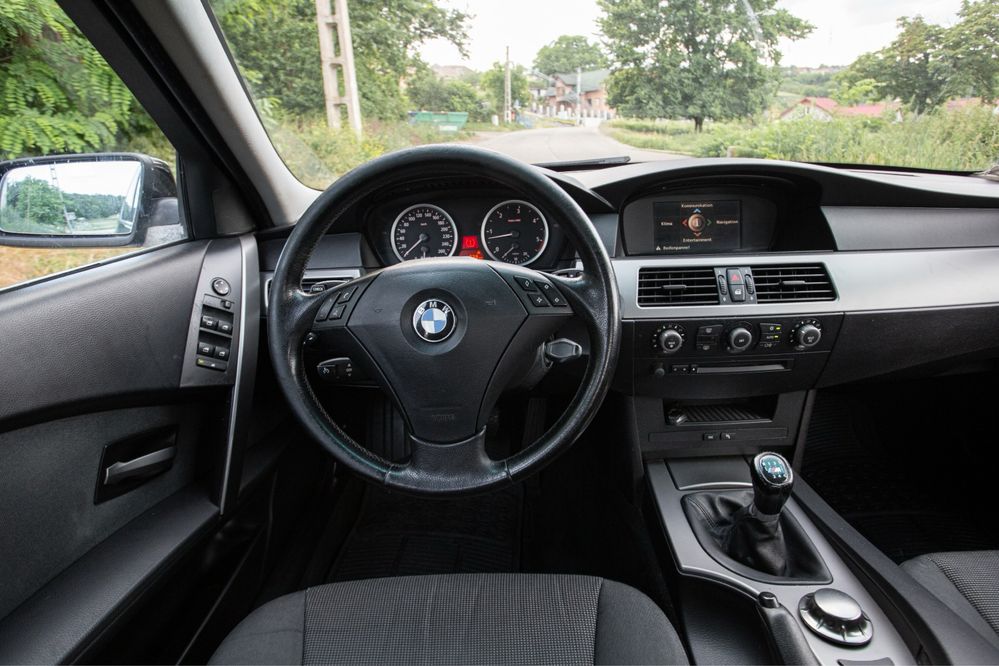 BMW e60 530 manual