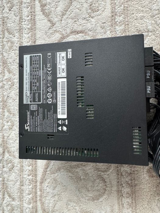 Vand sursa alimentare fanless Platinum Seasonic 520W