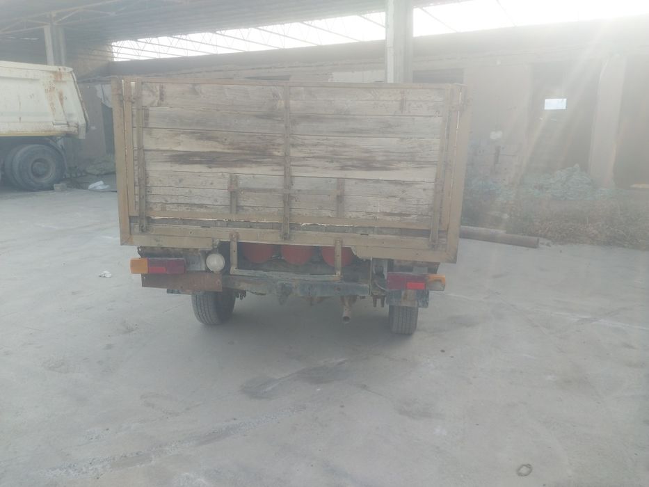 UAZ bortli   1982 yil  gazi bor