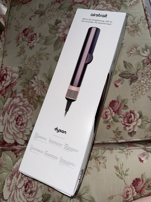 Dyson Airstrait nou