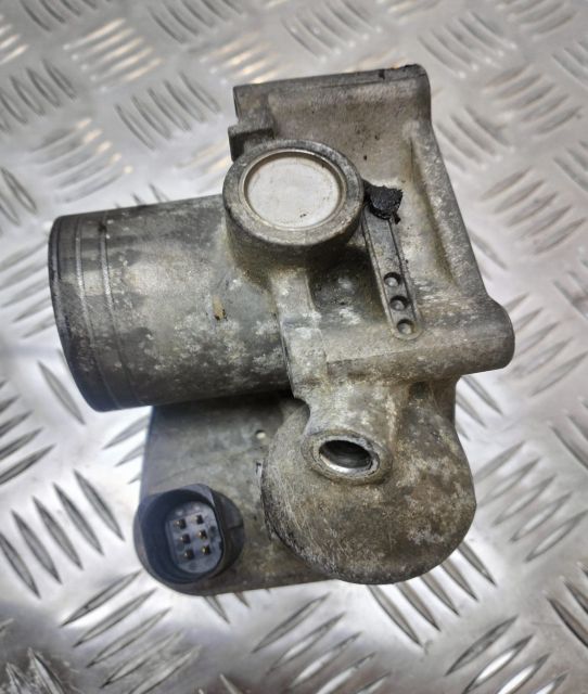 Clapeta acceleratie  047133062D Volkswagen VW Polo a 3-a generatie 6N