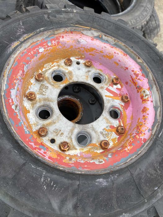 cauciucuri pline 400 R8