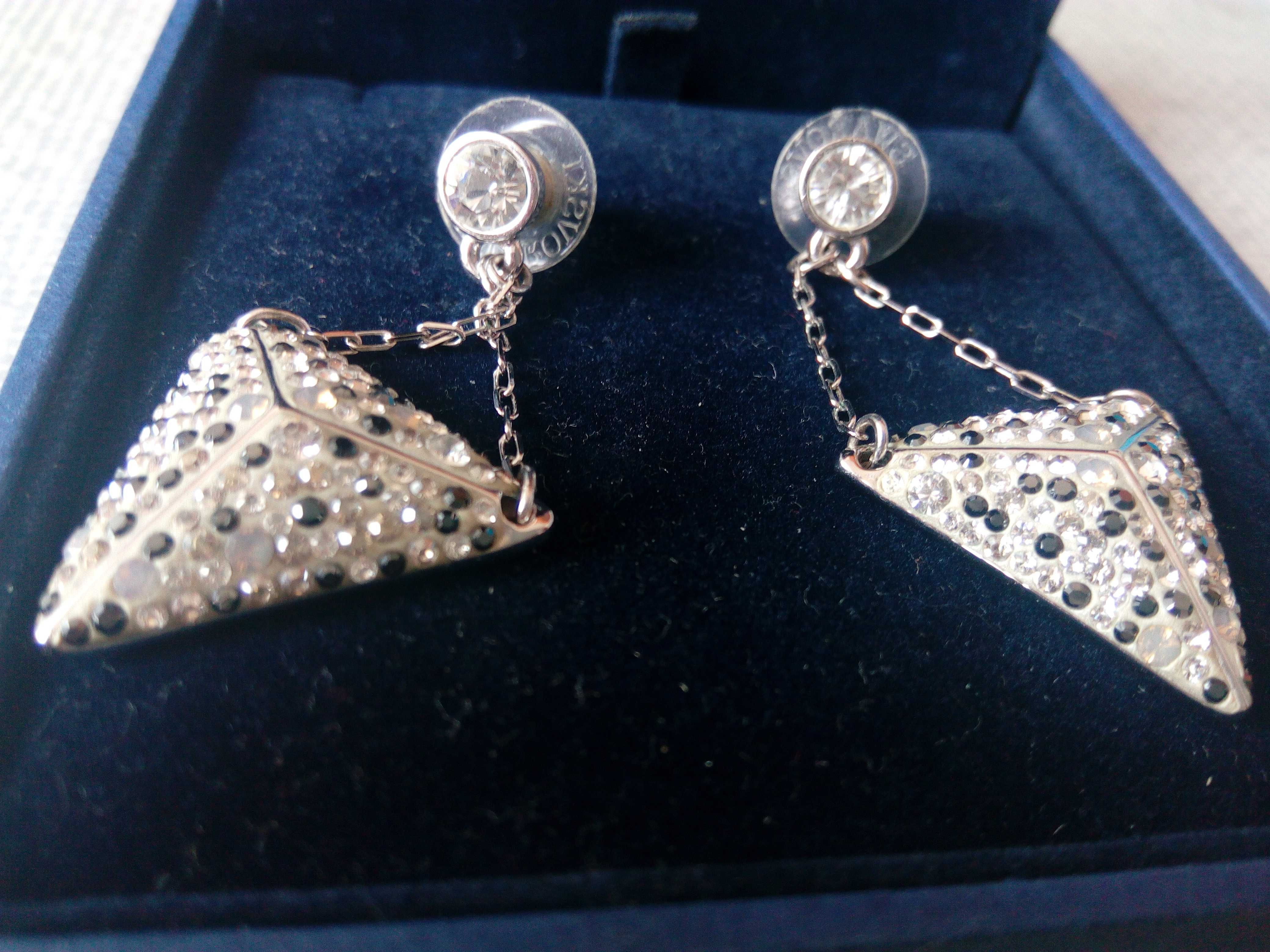 Обеци Swarovski Force: PE Cry/ Jethem/ LMUL/RHS 976090