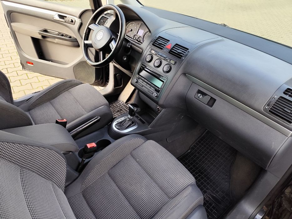 Vand Volkswagen Touran 2.0 TDI DSG 140 cp, motor BKD 2005