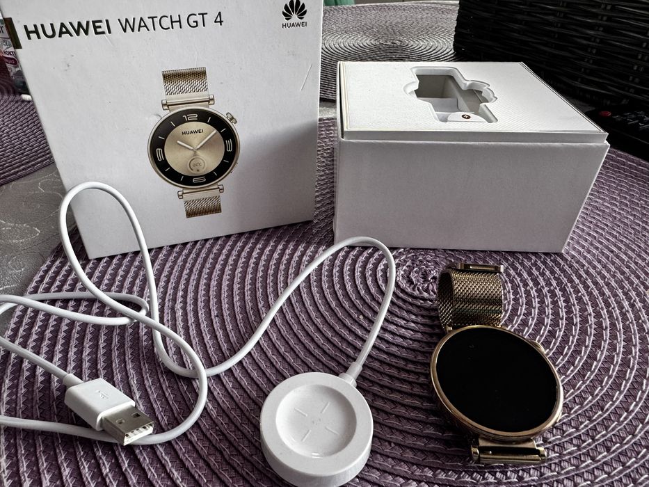 Huawei watch GT 4 Gold Milanese Strap