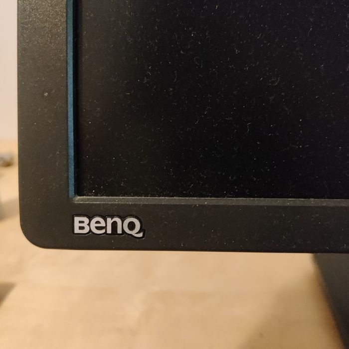 Vând 2 monitoare Benq/Yiama