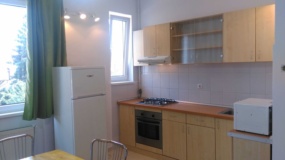 PF dau in chirie ap. 2 camere ULTRACENTRAL, 75 mp, str. Baritiu nr 29,
