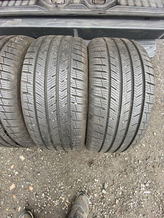 225/45/17/Vredestein quartrac pro ev