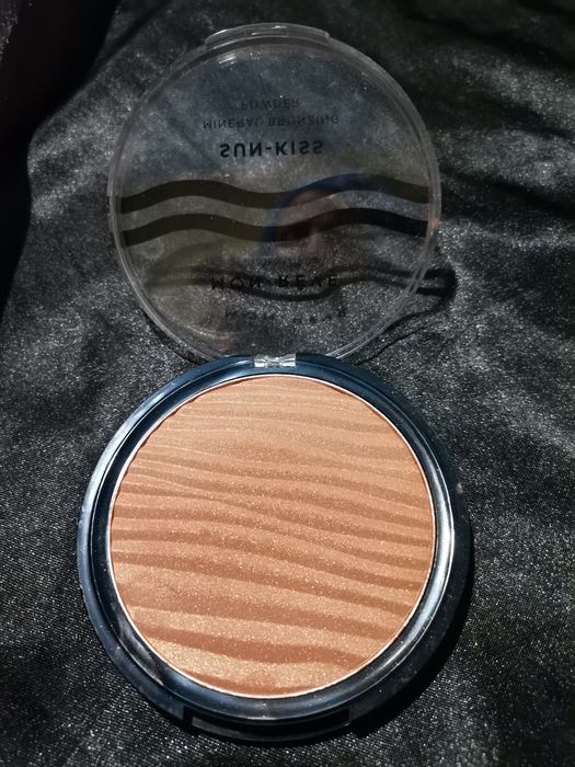 MON REVE ПУДРА ЗА ЛИЦЕ Sun kiss  bronzing02