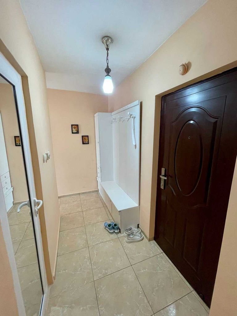 Дава се под наем Двустаен апартамент в Варна, Трошево - 48 кв.м за 433.5 € - Снимка #2