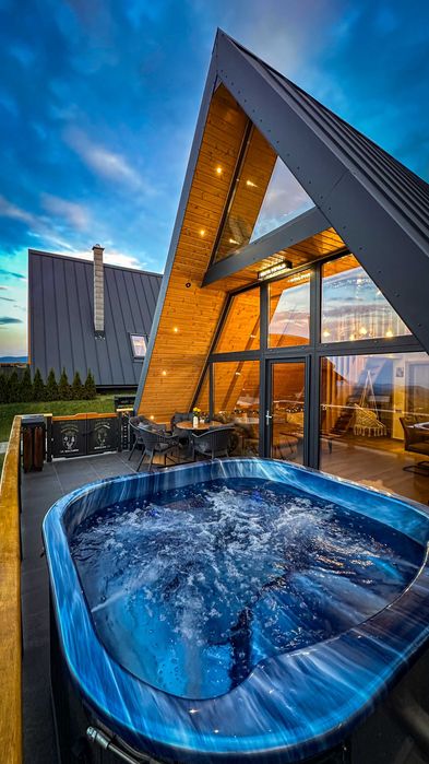 3 Casute/Cabane A-frame de inchiriat cu ciubar-jacuzzi, Paltinis
