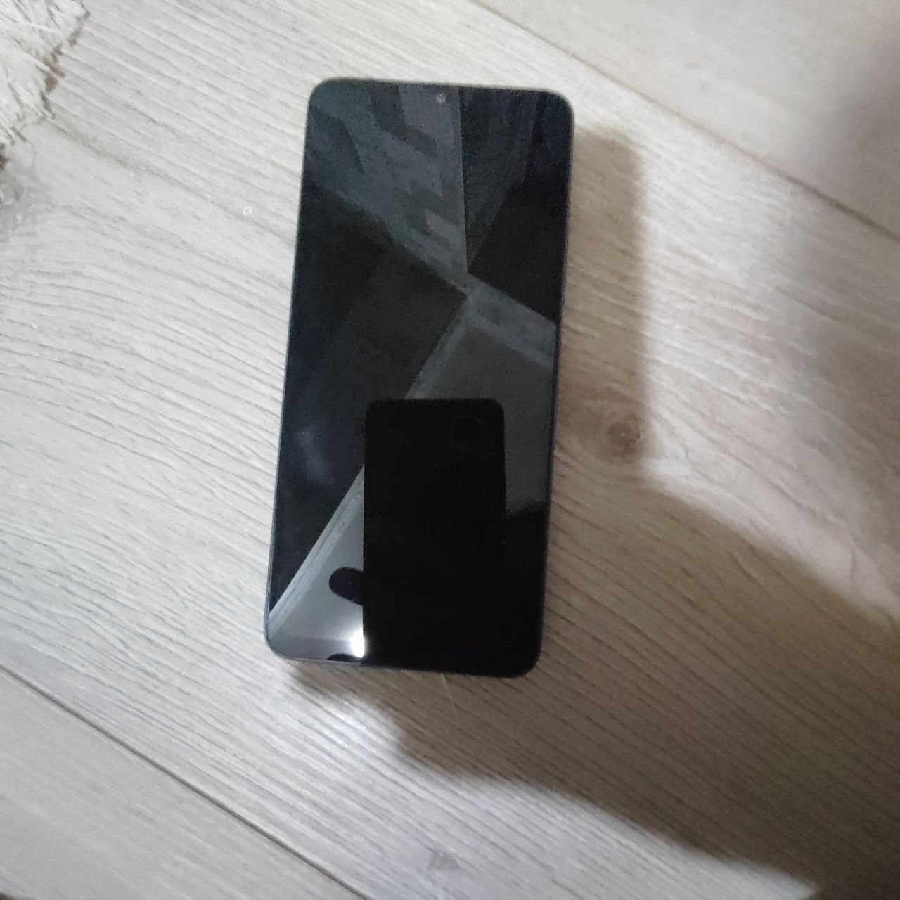 Продам телефон Redmi 13c
